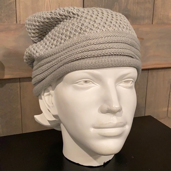 beanie hat - Picture 3 of 7